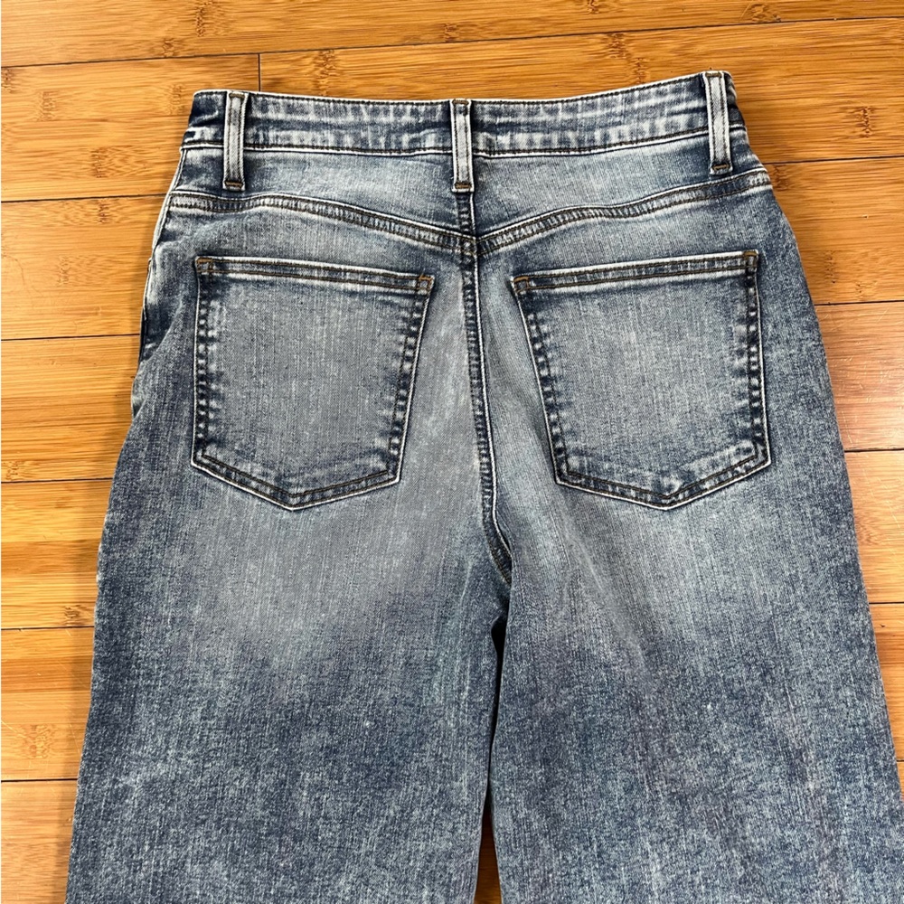Kut from the Kloth High Rise Sienna Straight Leg Jeans in Stone Wash Denim NWOT - Picture 16 of 16